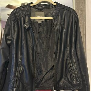 Leather Jacket, black, size large Maurice’s